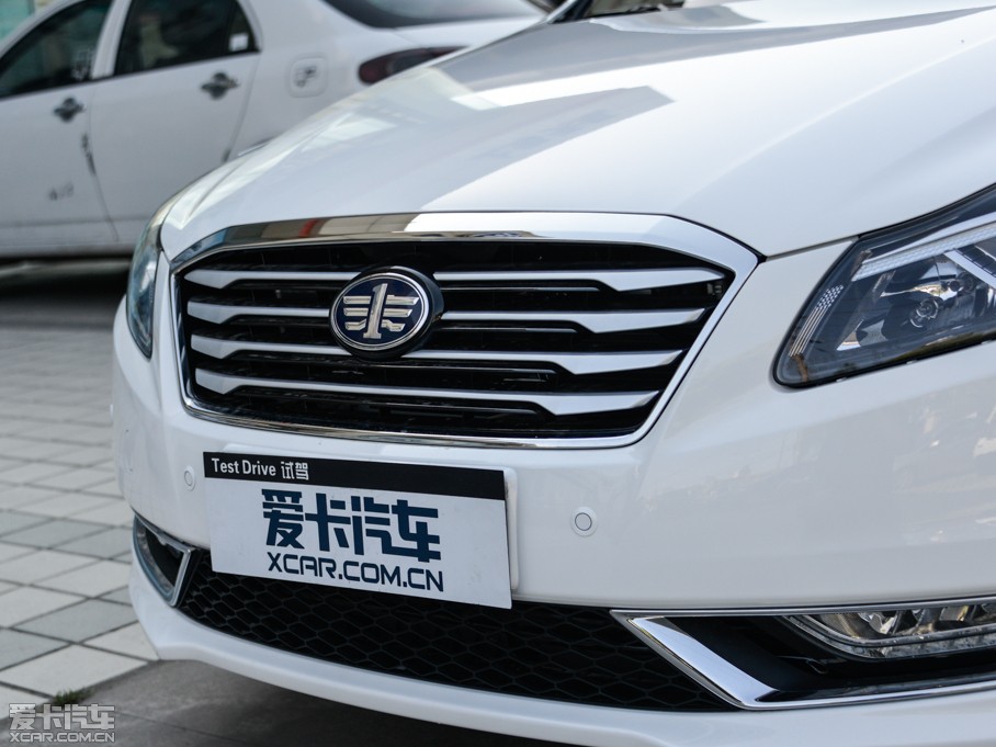 2014vB70 2.0L քӺA