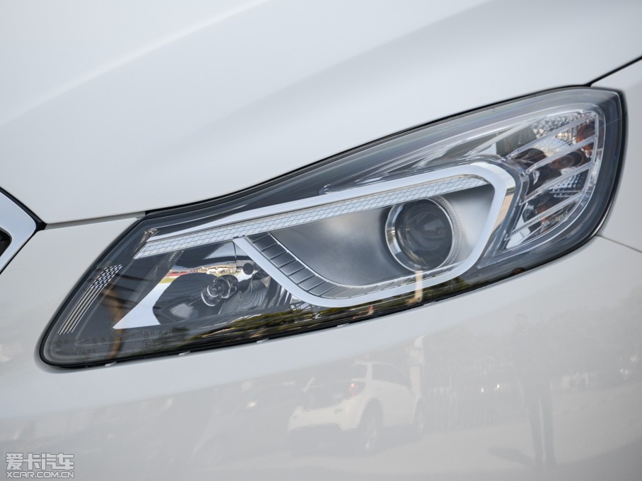 2014vB70 2.0L քӺA