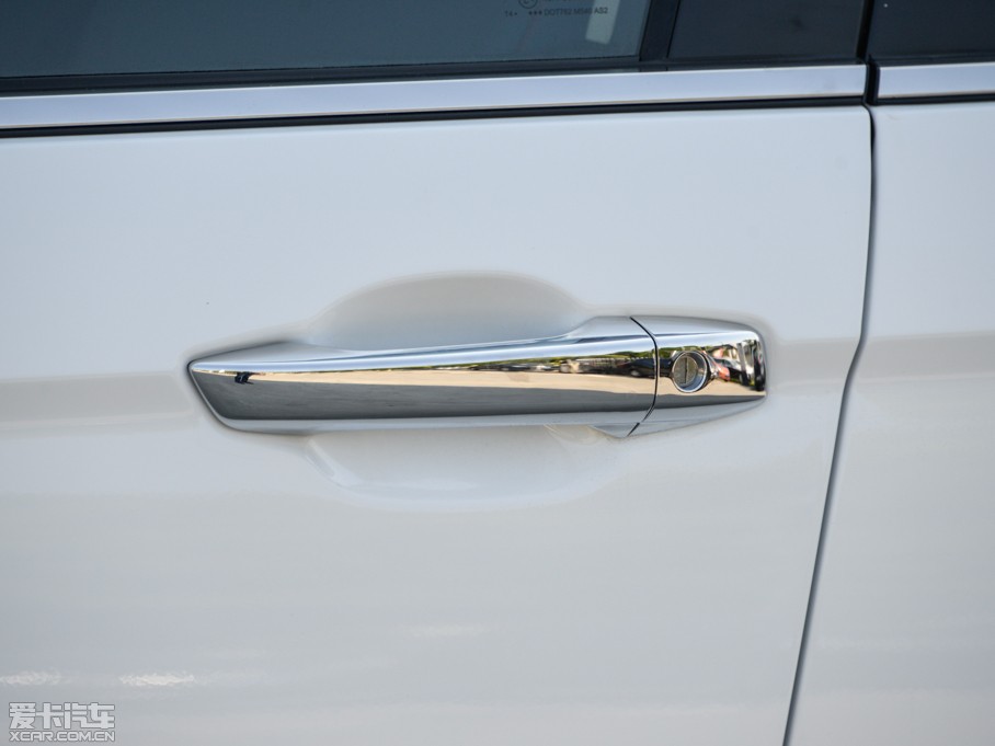 2014vB70 2.0L քӺA