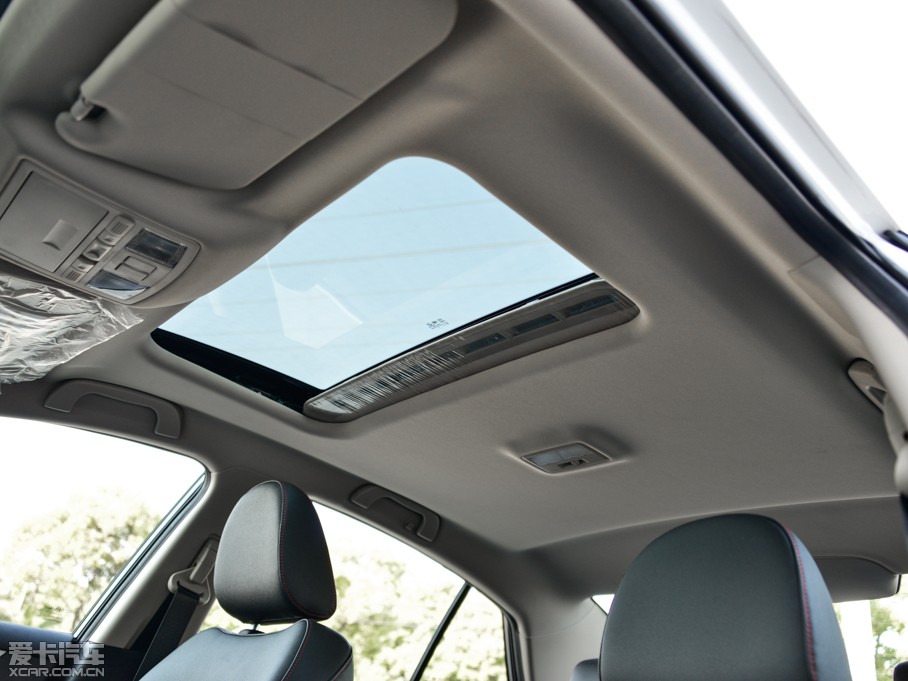 2014vB70 2.0L քӺA