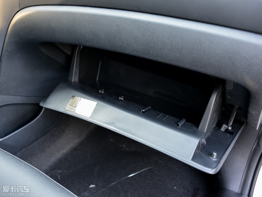 2014vB70 2.0L քӺA