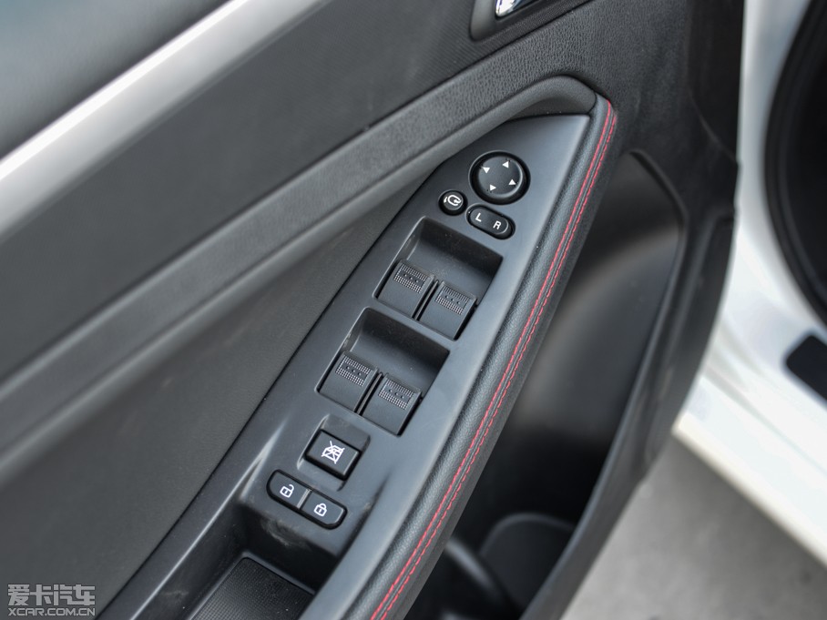 2014vB70 2.0L քӺA