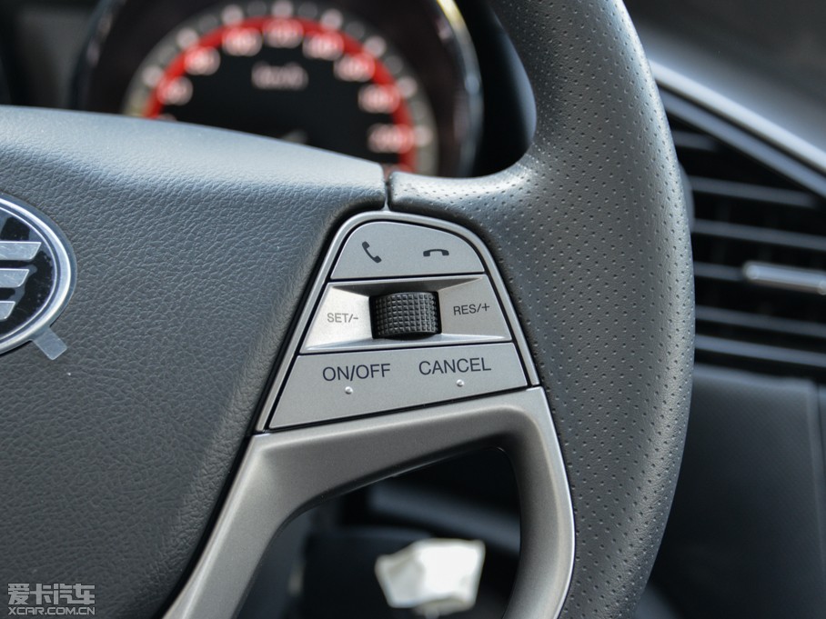 2014vB70 2.0L քӺA