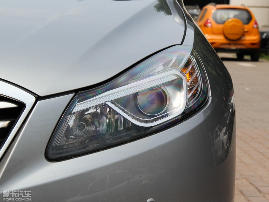 2014vB70 2.0L ԄӺA