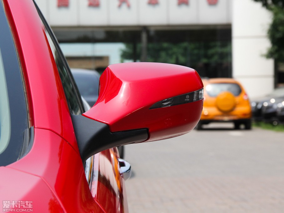 2014vB70 2.0L ԄӺA