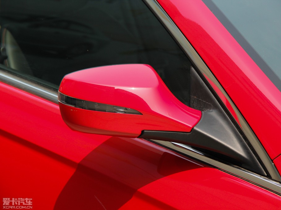 2014vB70 2.0L ԄӺA