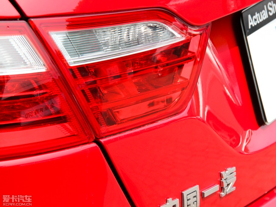 2014vB70 2.0L Ԅ(dng)A