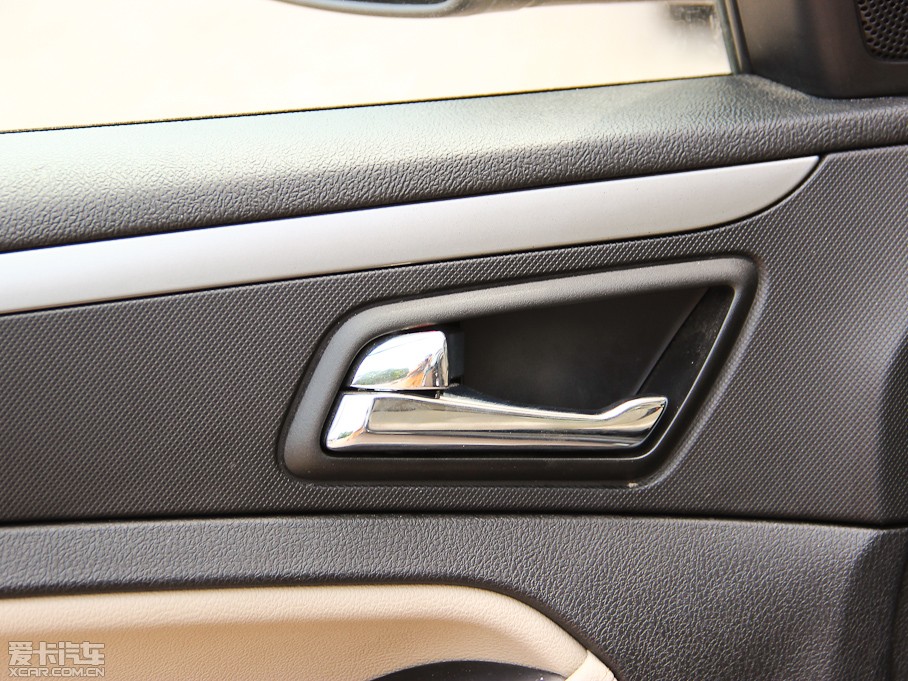 2014vB70 2.0L քӺA