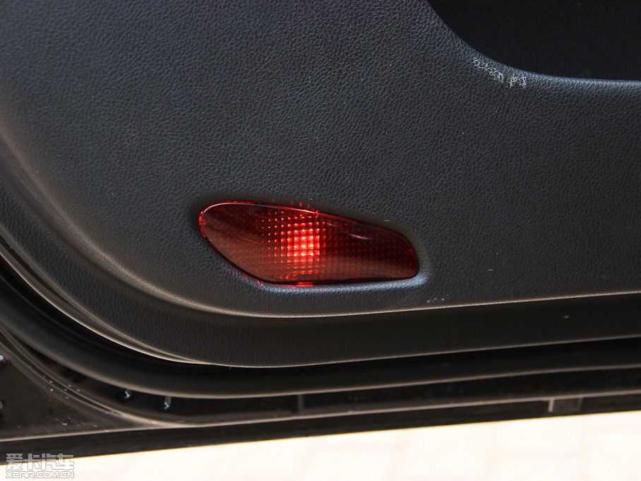 2014vB70 2.0L ք(dng)A