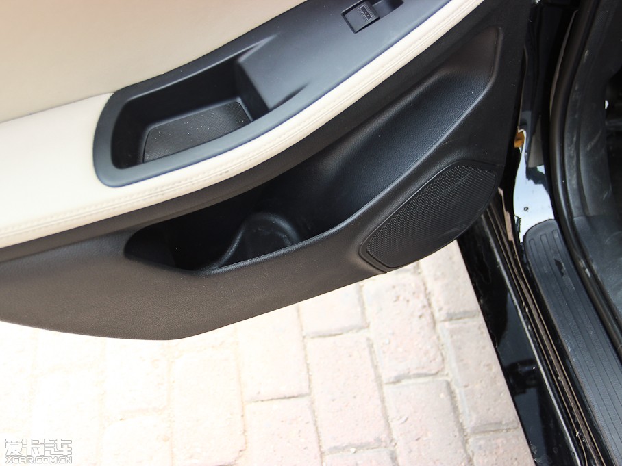 2014vB70 2.0L քӺA