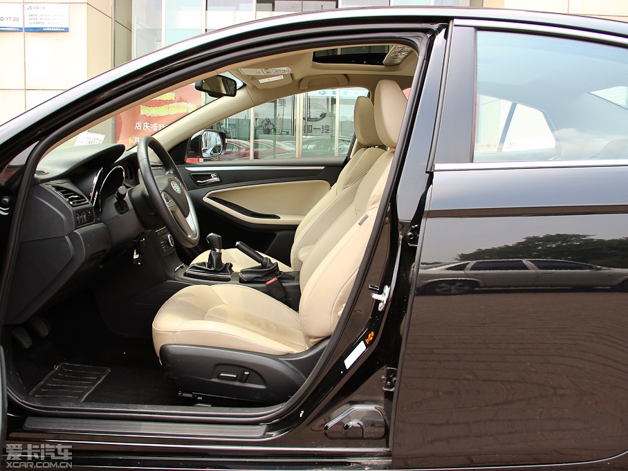 2014vB70 2.0L քӺA