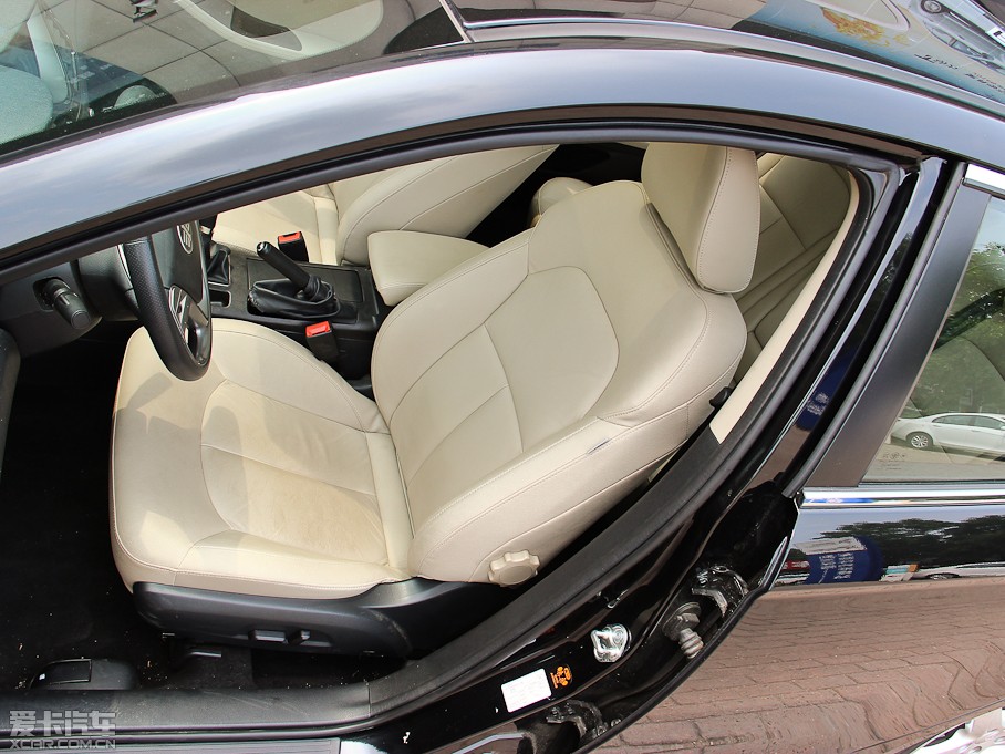 2014vB70 2.0L քӺA