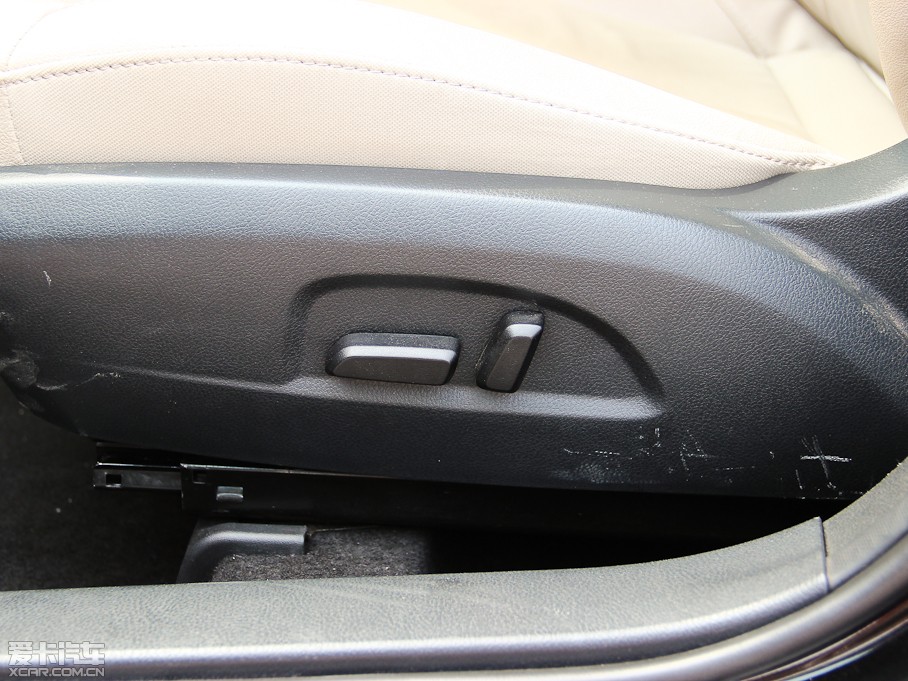 2014vB70 2.0L քӺA