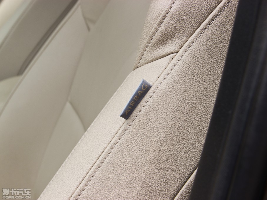 2014vB70 2.0L քӺA