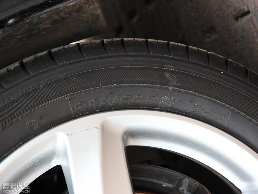 2014vB70 2.0L քӺA