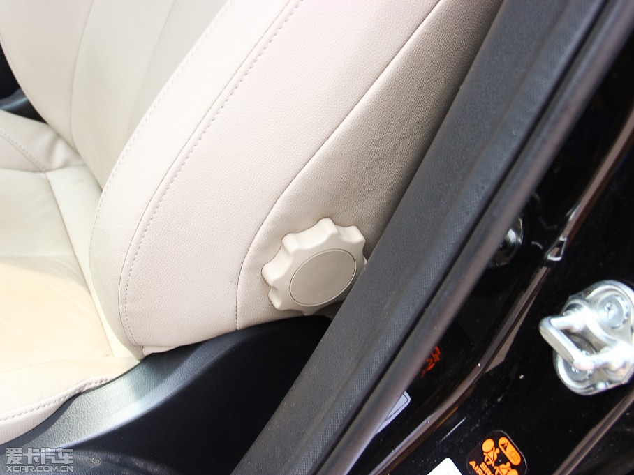 2014vB70 2.0L քӺA