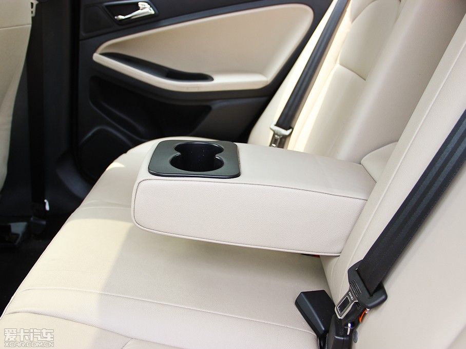 2014vB70 2.0L քӺA