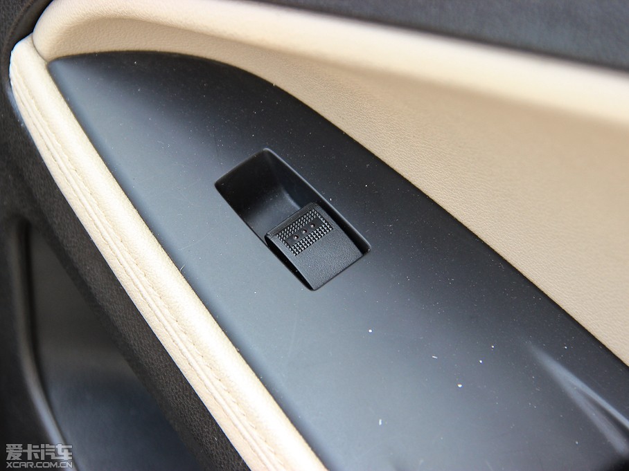 2014vB70 2.0L քӺA