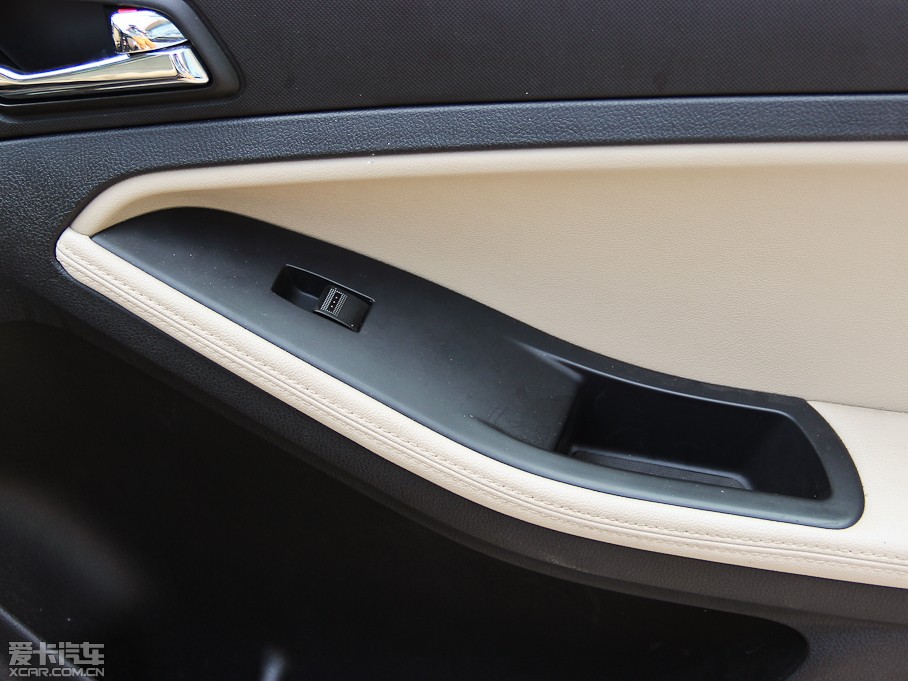 2014vB70 2.0L քӺA