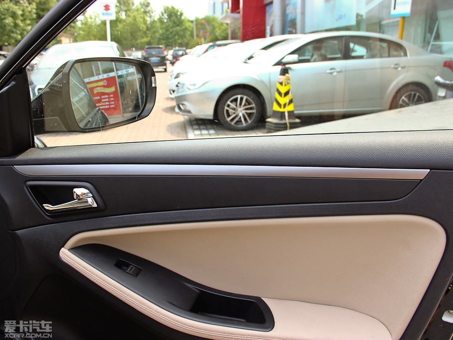 2014vB70 2.0L քӺA