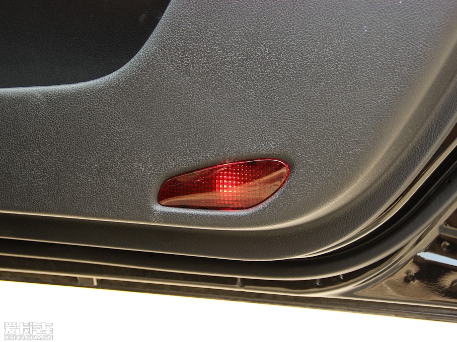 2014vB70 2.0L քӺA