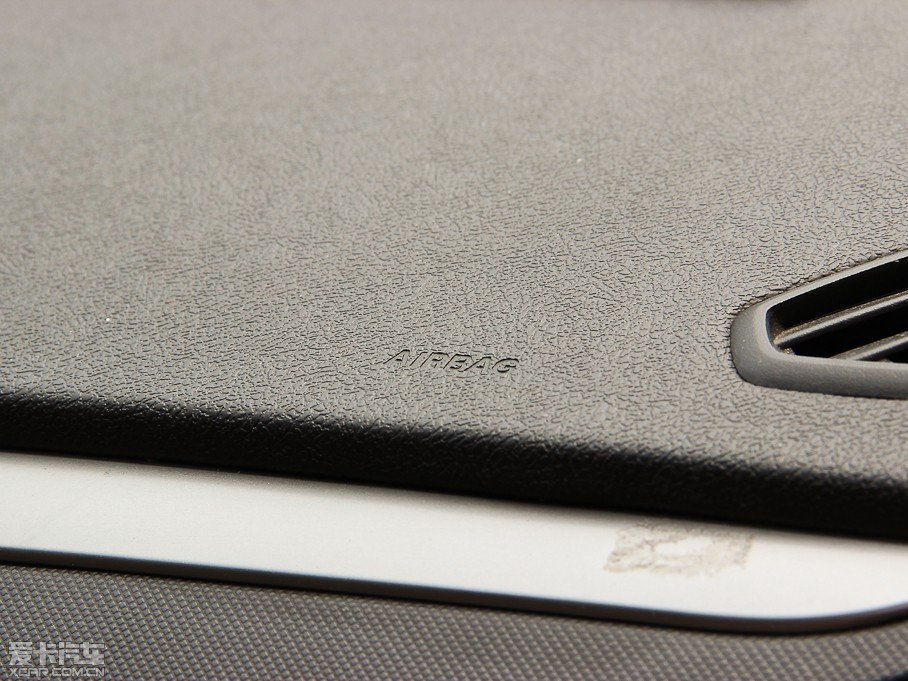 2014vB70 2.0L քӺA