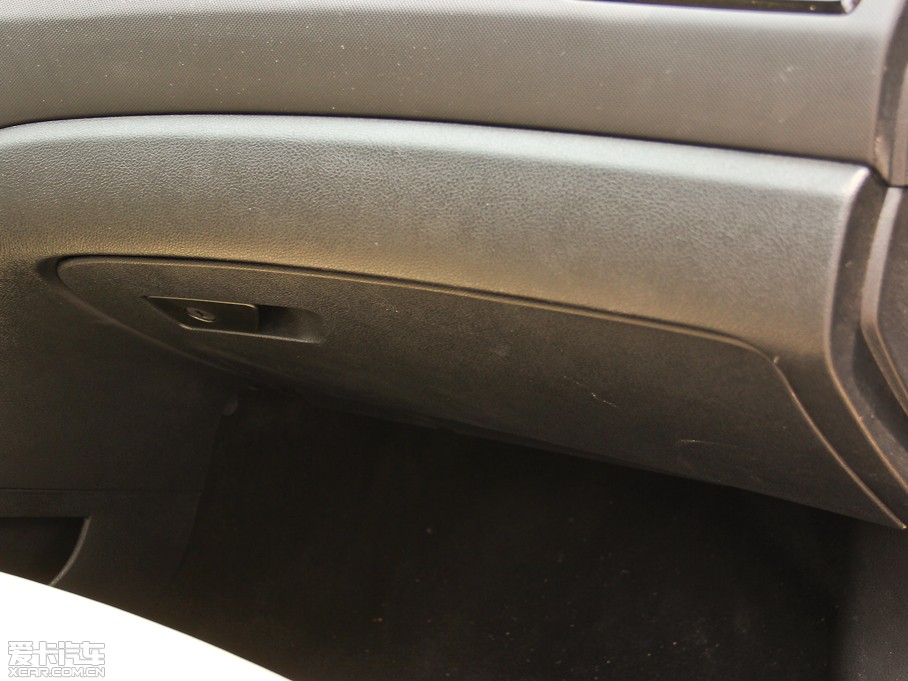 2014vB70 2.0L քӺA