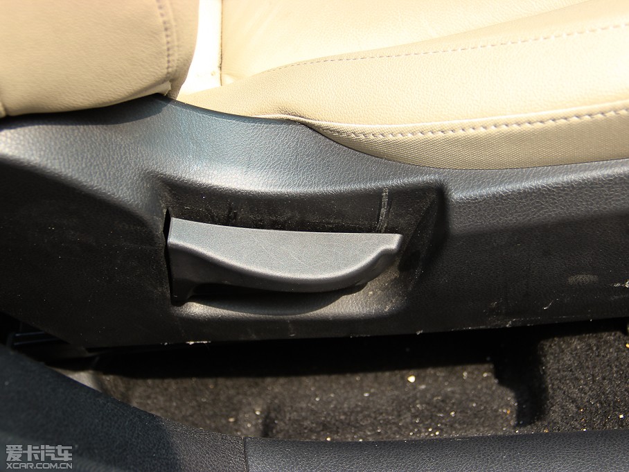 2014vB70 2.0L քӺA