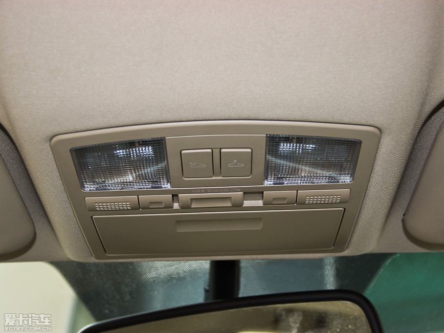 2014vB70 2.0L քӺA