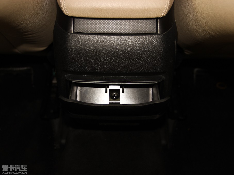 2014vB70 2.0L քӺA