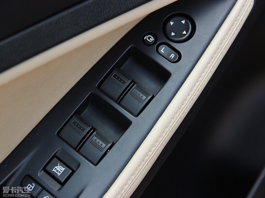 2014vB70 2.0L քӺA