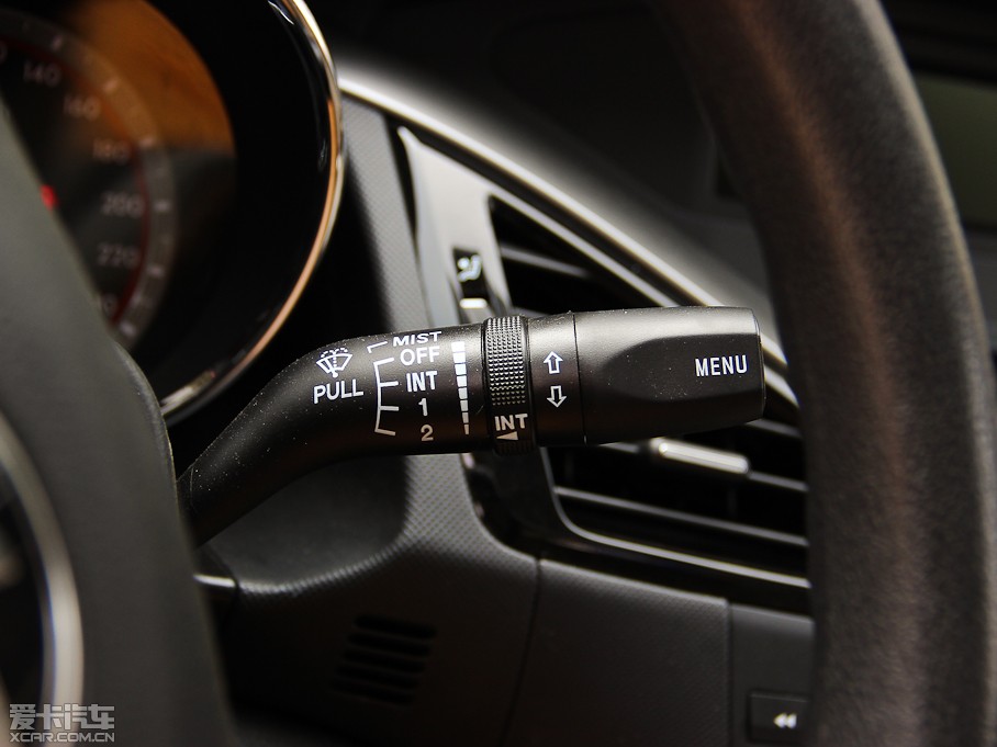 2014vB70 2.0L ք(dng)A