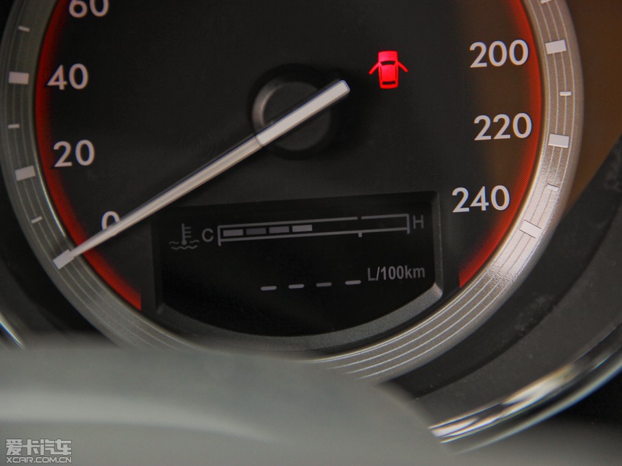 2014vB70 2.0L քӺA