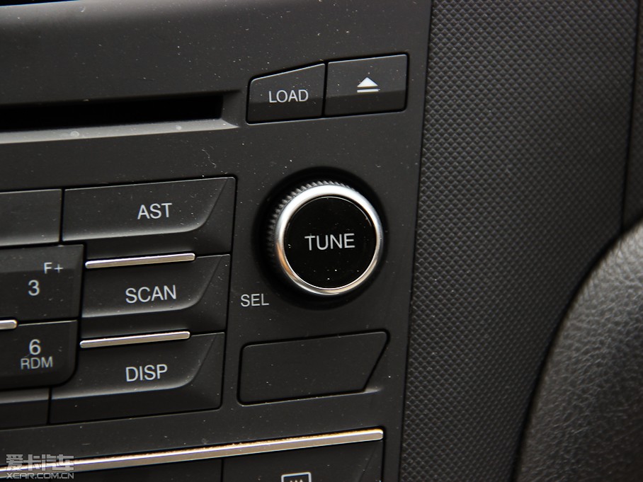 2014vB70 2.0L քӺA