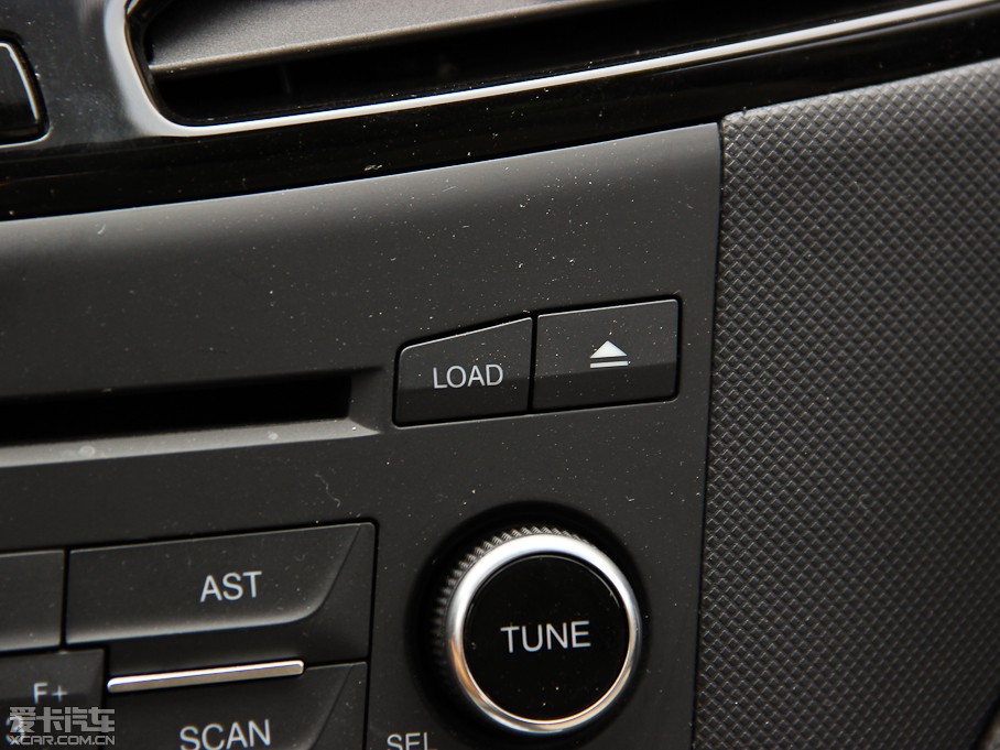 2014vB70 2.0L քӺA