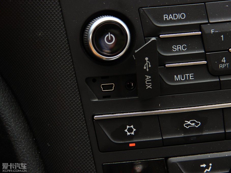 2014vB70 2.0L քӺA