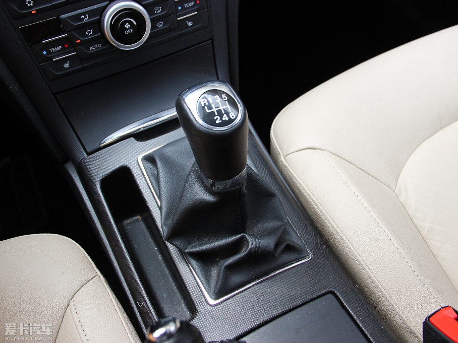 2014vB70 2.0L քӺA