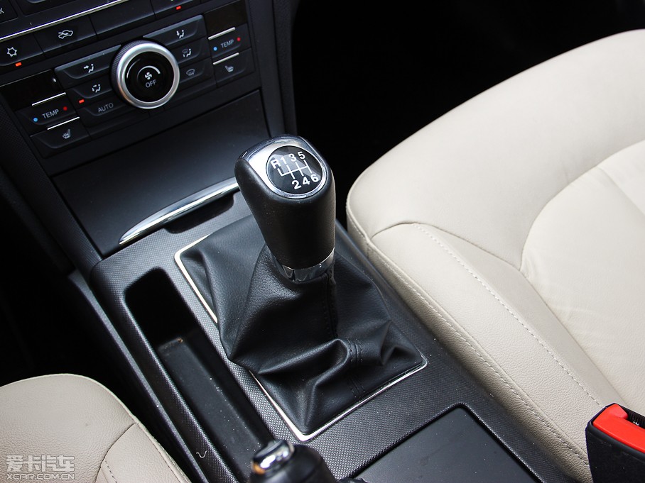 2014vB70 2.0L քӺA