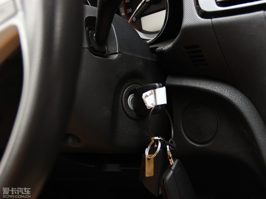 2014vB70 2.0L քӺA