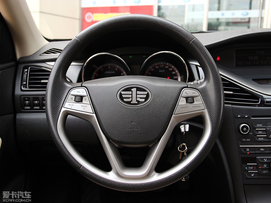 2014vB70 2.0L քӺA