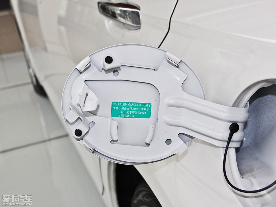 2014vB70 2.0L Ԅm