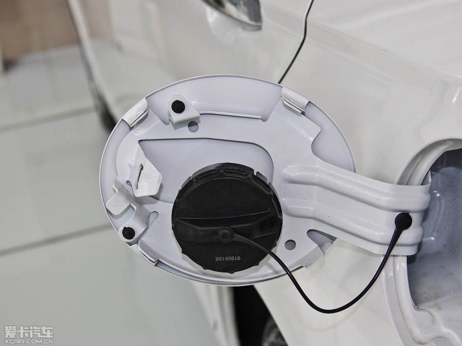 2014vB70 2.0L Ԅm