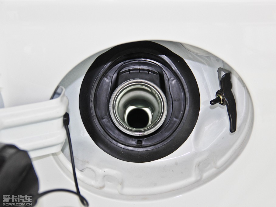 2014vB70 2.0L Ԅm