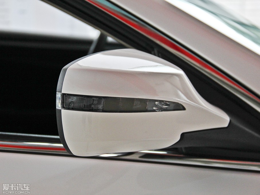 2014vB70 2.0L Ԅm