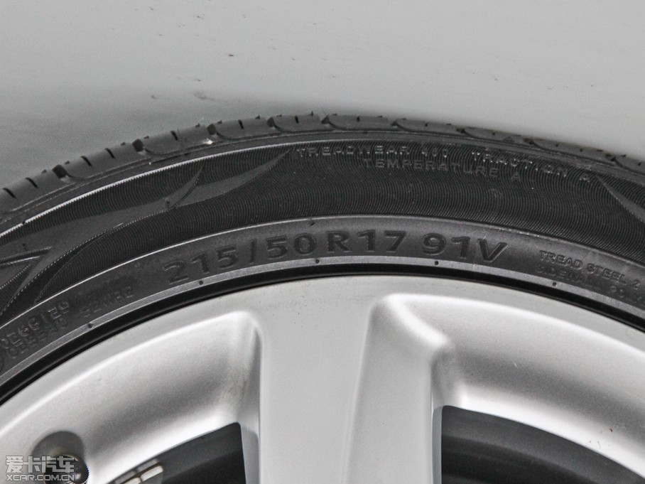 2014vB70 2.0L Ԅm