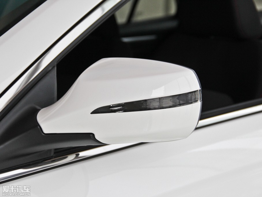 2014vB70 2.0L Ԅm