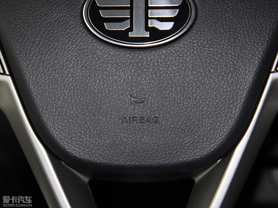 2014vB70 2.0L Ԅm