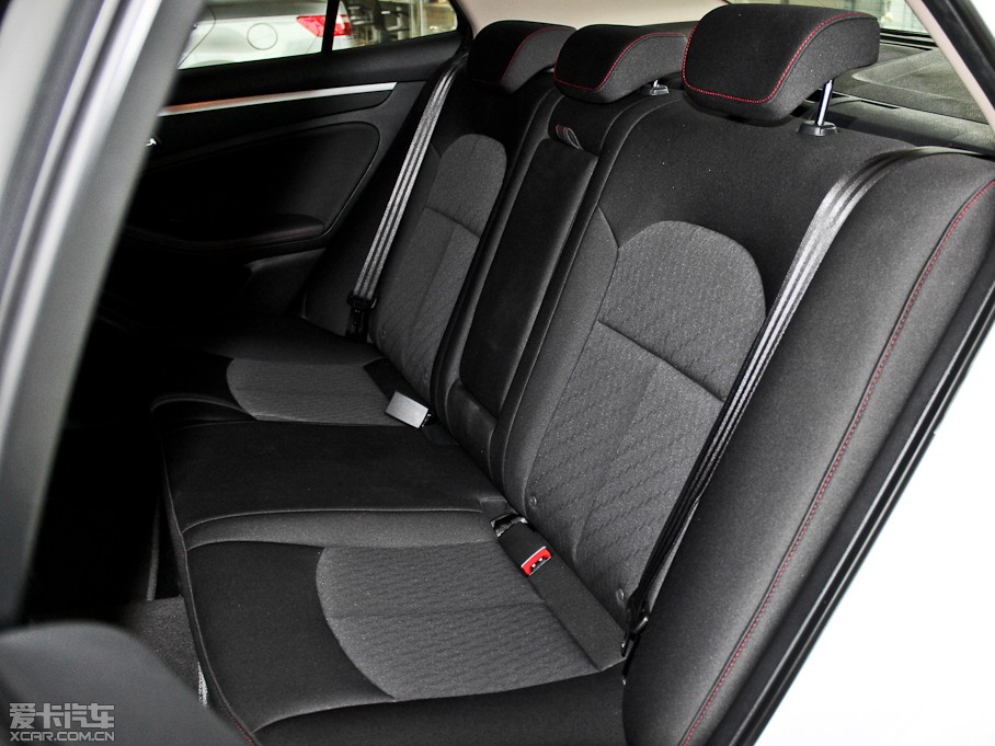 2014vB70 2.0L Ԅm