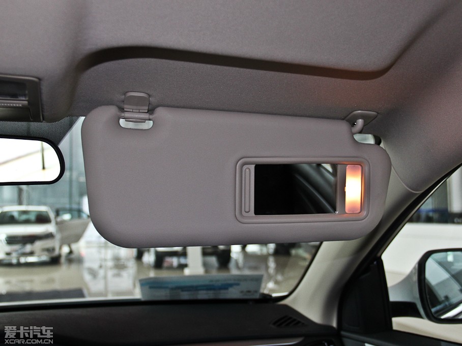 2014vB70 2.0L Ԅm