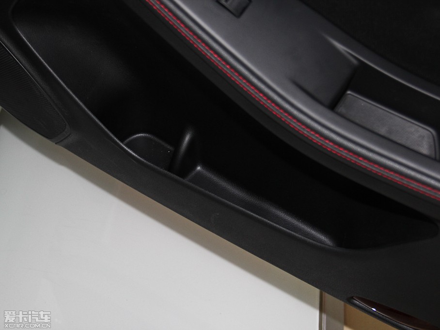 2014vB70 2.0L Ԅm